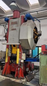 熱間鍛造プレス Farina GAS-650 - 650 トン (写真 3)