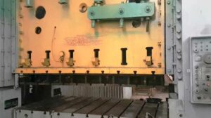 プレス機 TMP Voronezh K3540 - 1000 トン (写真 1)