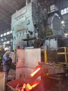 熱間鍛造プレス Eumuco KSP 500 - 5000 トン (写真 2)