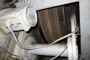 冷間押出プレス Barnaul KB0036 - 400 トン (写真 2)