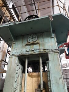 トリミングプレス TMP Voronezh K2538 - 630 トン (写真 3)