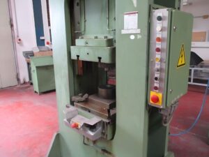 ねじプレス Weingarten PA 140 - 320 トン (写真 2)