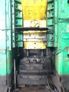 熱間鍛造プレス Smeral LKM 4000 - 4000 トン (写真 7)