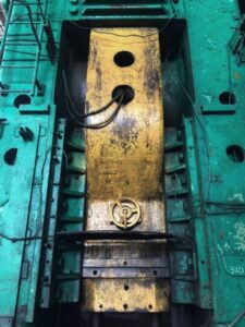 熱間鍛造プレス Smeral LKM 4000 - 4000 トン (写真 3)