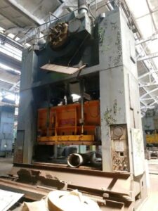 プレス機 Ravne DE 250 - 250 トン (写真 5)