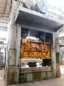 プレス機 Ravne DE 250 - 250 トン (写真 4)