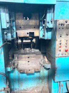 熱間鍛造プレス TMP Voronezh KB8040 - 1000 トン (写真 2)