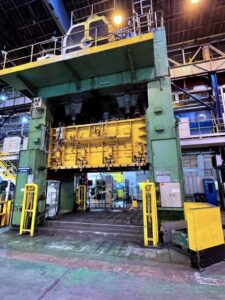 プレス機 Muller Weingarten VK 1250.45.76 - 1250 トン (写真 2)