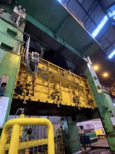 プレス機 Muller Weingarten VK 1250.45.76 - 1250 トン (写真 10)