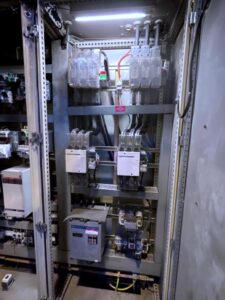 プレス機 Muller Weingarten VK 1250.45.76 - 1250 トン (写真 18)