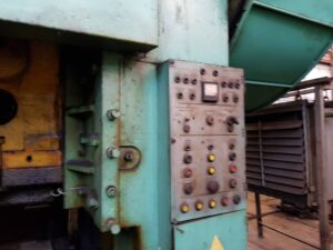 熱間鍛造プレス TMP Voronezh KB8542 - 1600 トン (写真 4)
