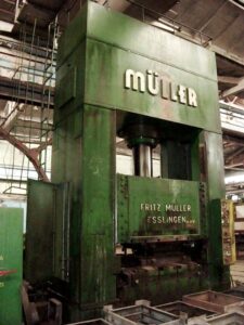 油圧プレス Muller ZE 600 - 600 トン (写真 5)