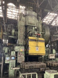 熱間鍛造プレス Komatsu CAH3000 - 3000 トン (写真 6)