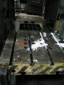 トリミングプレス TMP Voronezh KG2540 - 1000 トン (写真 2)