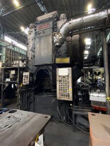 熱間鍛造プレス National Maxipres 1600 - 1600 トン (写真 3)