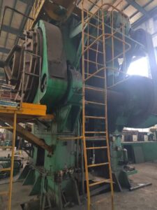 熱間鍛造プレス TMP Voronezh K8544 - 2500 トン (写真 2)