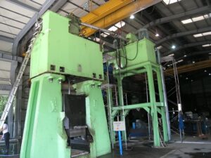 油圧鍛造ハンマー Eumuco HOG-100 A - 10 トン (写真 4)