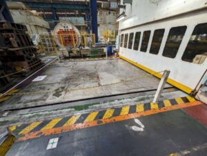 プレス機 Aida FT4-1500G - 1500 トン (写真 2)