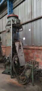 ねじプレス Weingarten PS 140 - 200 トン (写真 1)