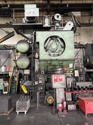 熱間鍛造プレス Sumitomo FP1600 - 1600 トン (写真 3)