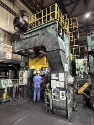 熱間鍛造プレス Smeral LMZ 1600 - 1600 トン (写真 1)