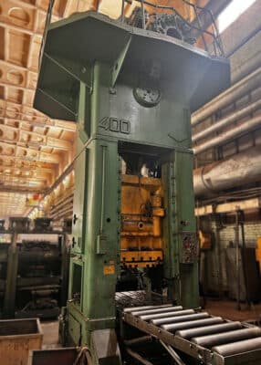 トリミングプレス TMP Voronezh KB2536 - 400 トン (写真 1)