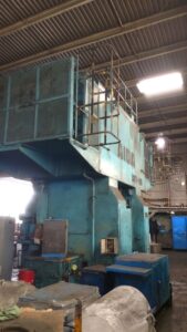 冷間鍛造プレス Aida CFT-60 - 600 トン (写真 10)