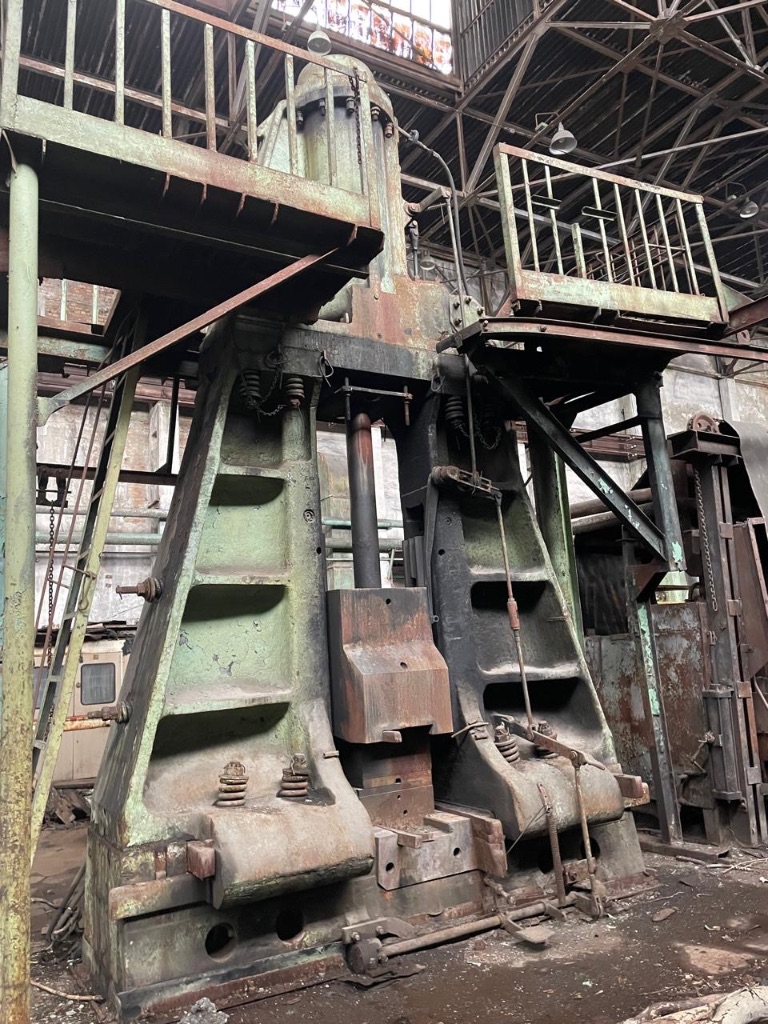 鍛造ハンマー Kalinin M213 - 3 トン