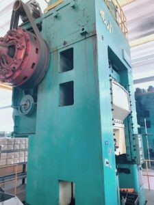 ナックルジョイントプレス TMP Voronezh KB8044 - 2500 トン (写真 1)