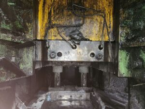 熱間鍛造プレス TMP Voronezh KB8042 - 1600 トン (写真 6)