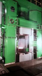 カウンターブロー鍛造ハンマー Digep DHEK-40 - 400 kJ (写真 2)