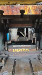 トリミングプレス Erfurt PKZe 500 - 500 トン (写真 1)