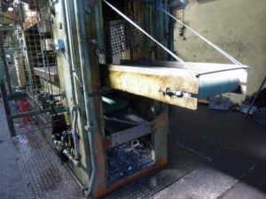 トリミングプレス Wilkins & Mitchell L66-54-14 - 600 トン (写真 3)