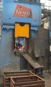 油圧鍛造ハンマー Lasco HO-U 630 - 63 kJ (写真 3)