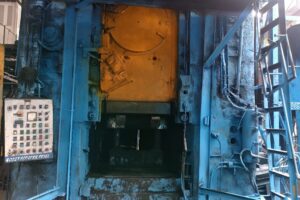 熱間鍛造プレス Smeral LZK 4000 B - 4000 トン (写真 5)