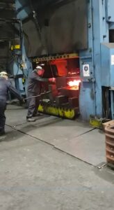 トリミングプレス Wilkins & Mitchell S4-1000 - 1000 トン (写真 4)