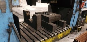 トリミングプレス Wilkins & Mitchell S4-1000 - 1000 トン (写真 6)