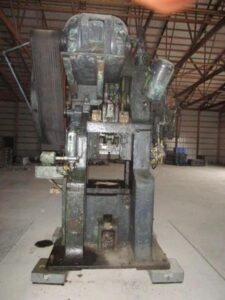 熱間鍛造プレス National Maxipres 500 - 500 トン (写真 2)