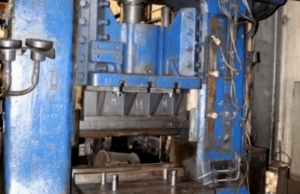 ねじプレス Kieserling FS 450 - 450 トン (写真 5)