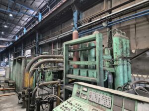 ねじプレス Hasenclever HSPRZ 560/1320/560/1680 - 3150 トン (写真 3)