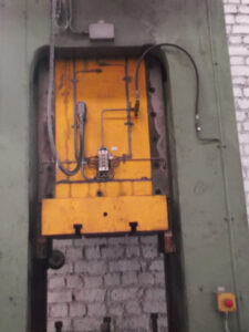 ねじプレス Weingarten PA 225 - 800 トン (写真 2)