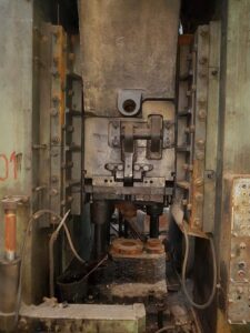 熱間鍛造プレス TMP Voronezh KB8544 - 2500 トン (写真 2)