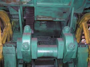 ナックルジョイントプレス Barnaul K849C - 2000 トン (写真 3)