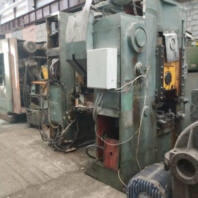 ナックルジョイントプレス Barnaul KB8336 - 400 トン (写真 2)