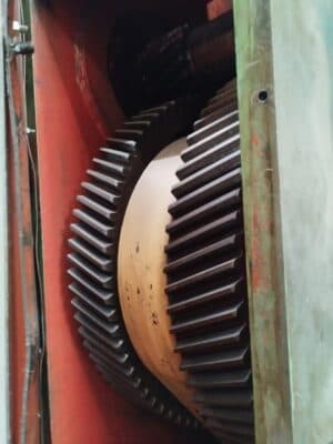 ナックルジョイントプレス Barnaul KB8336 - 400 トン (写真 1)