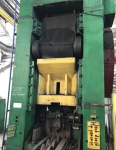 ナックルジョイントプレス Barnaul K849C - 2000 トン (写真 4)