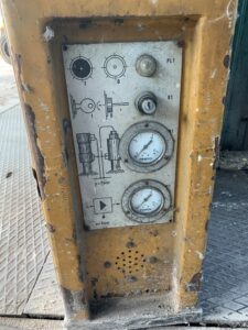 カウンターブロー鍛造ハンマー Digep EK-8AF - 8 トン (写真 5)