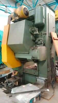 冷間押出プレス Barnaul K0034 - 250 トン (写真 4)