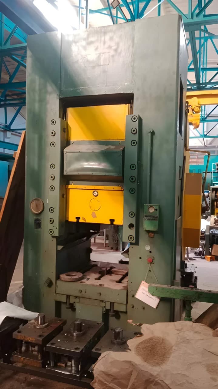 冷間押出プレス Barnaul K0034 - 250 トン