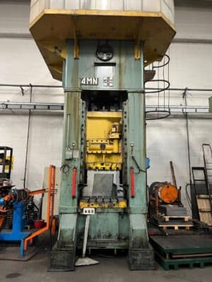 トリミングプレス TMP Voronezh KB2536 - 400 トン (写真 2)